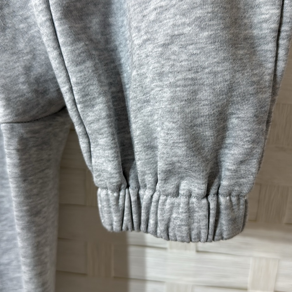 Superdown Bethany Cargo Gray Drawstring Waist Swe… - image 3